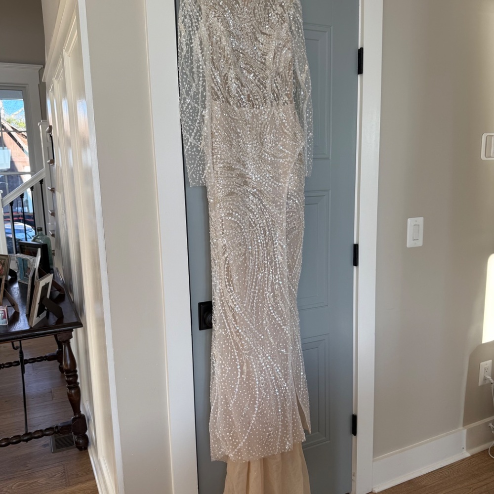 ✨ Milla by Lorenzo Rossi “Escada” Gown – A Glittering Masterpiece of Modern Glam - Picture 7 of 15